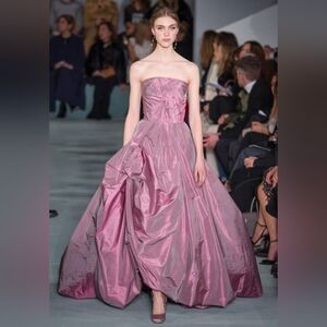 □♡$7,499 NEW OSCAR DE LA RENTA SILK PURPLE PINK RUNWAY GOWN US 8
